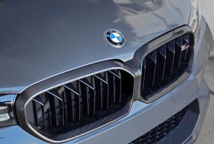 BMW F90 M5 PRE-PREG CARBON FIBRE FRONT GRILLE
